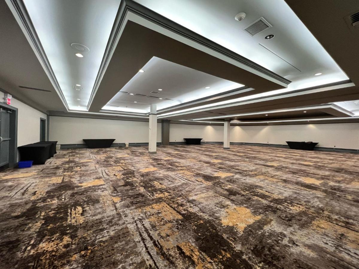Holiday Inn Toronto Airport East By Ihg Экстерьер фото