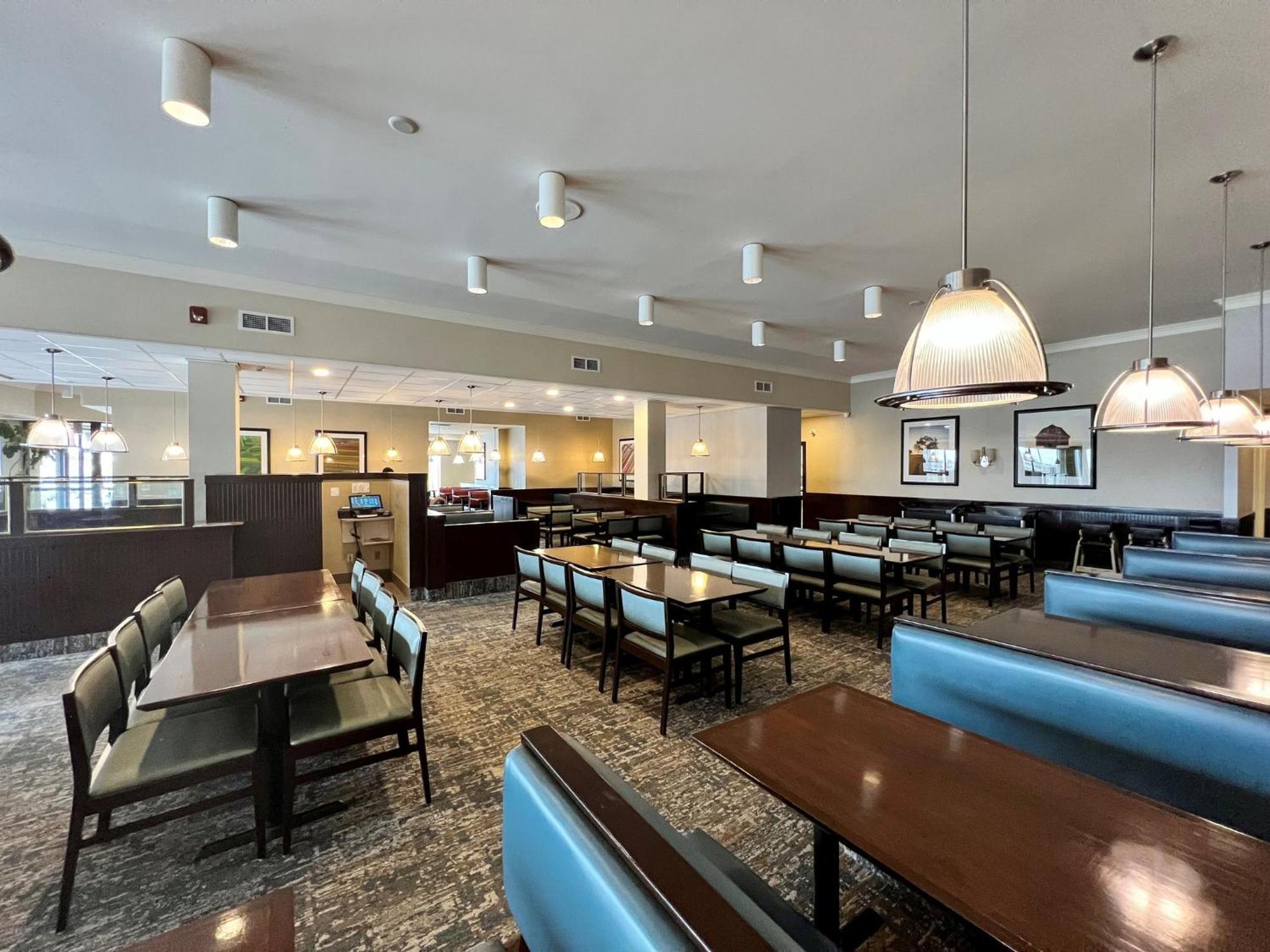 Holiday Inn Toronto Airport East By Ihg Экстерьер фото