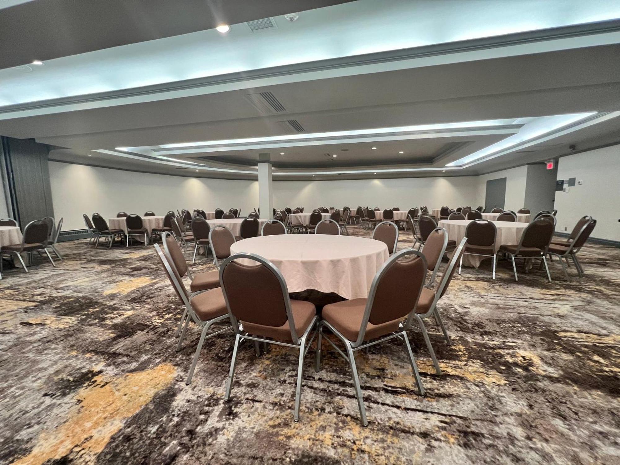 Holiday Inn Toronto Airport East By Ihg Экстерьер фото